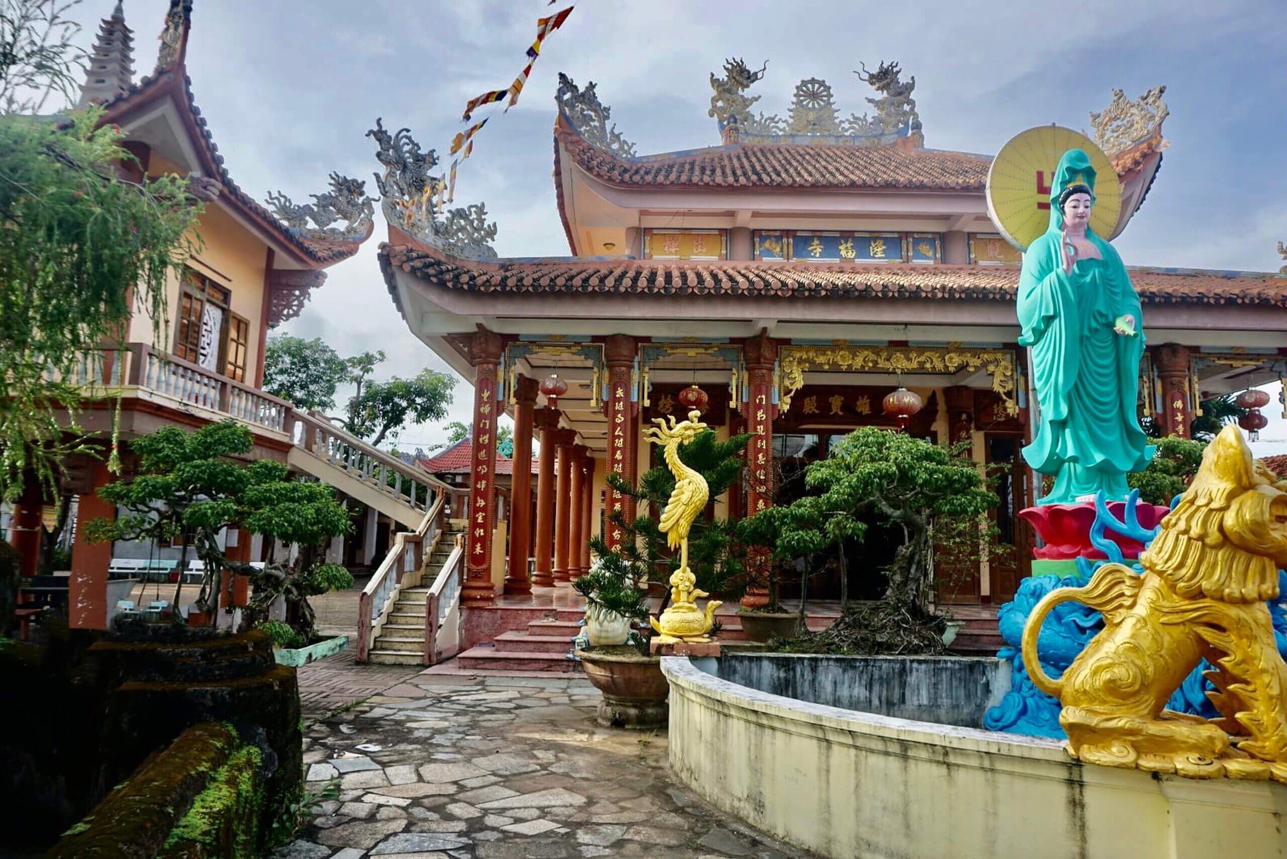 Tham quan chùa Long Phước Quy Nhơn